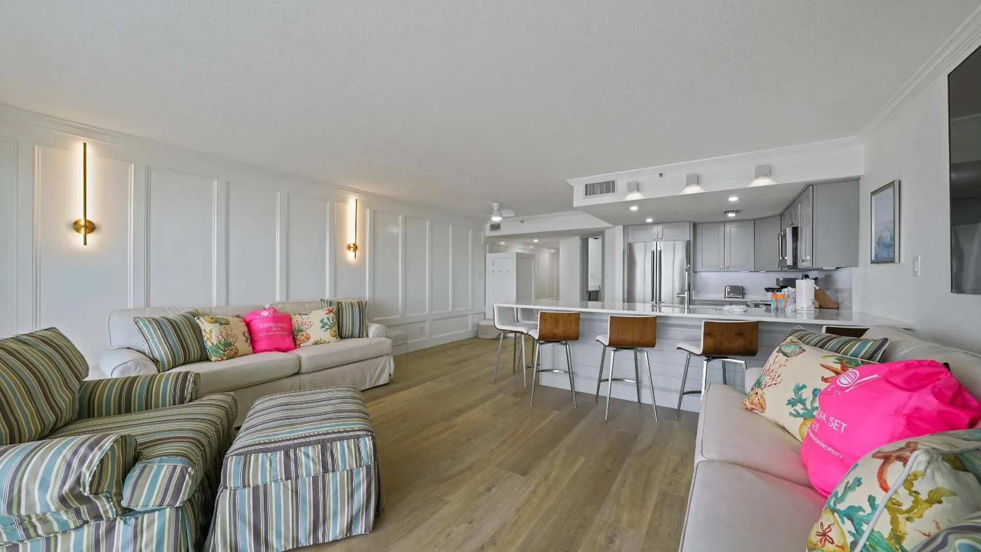 Apartment New Listing! Just Renovated! 1Br 2Ba Condo! Destin
